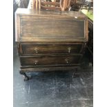 An oak bureau,