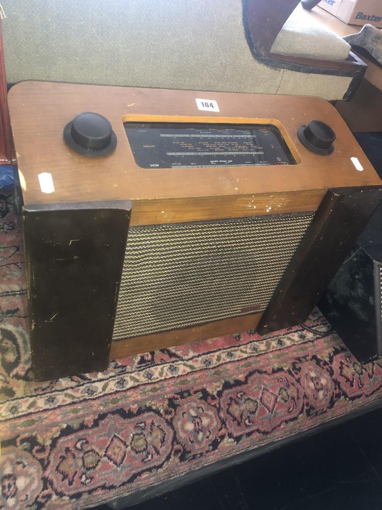 A Murphy 1952 radio