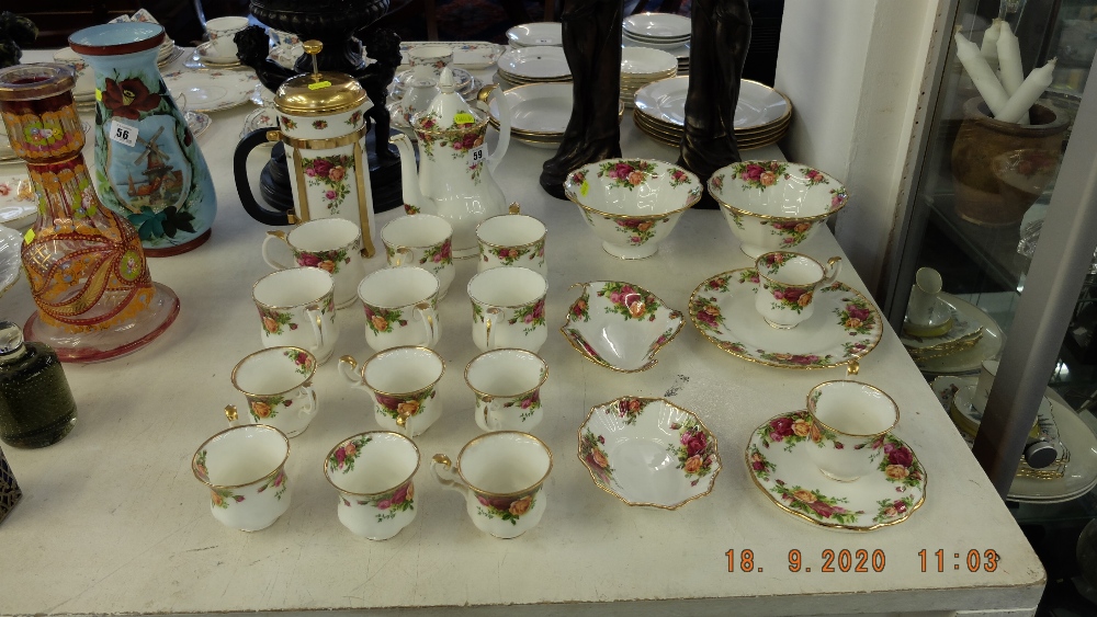 A qty of Royal Albert, Old country rose, inc.