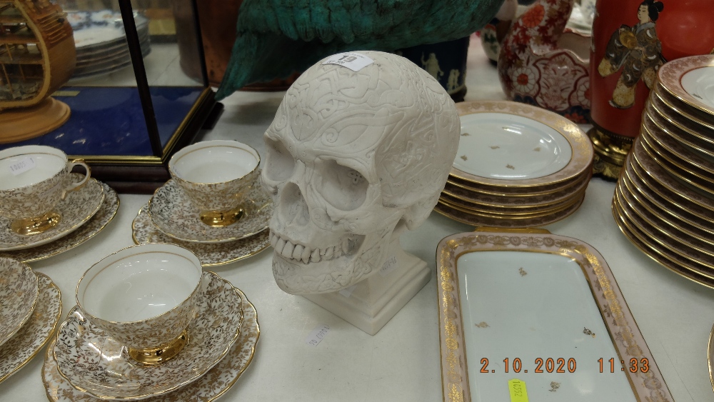 A figure of a skull - Image 2 of 2