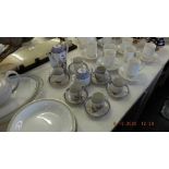 An eggshell part tea set