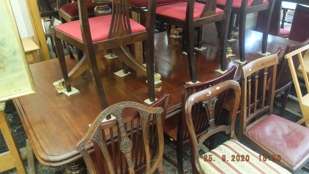 A 19th century mahogany extending table with three extra leaves 253cm x 131cm