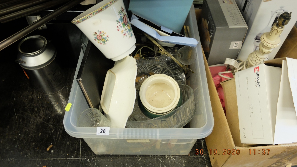Box of glassware, - Image 2 of 2