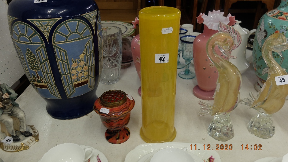 A mustard colour glass vase decorated with flowers - Image 2 of 2