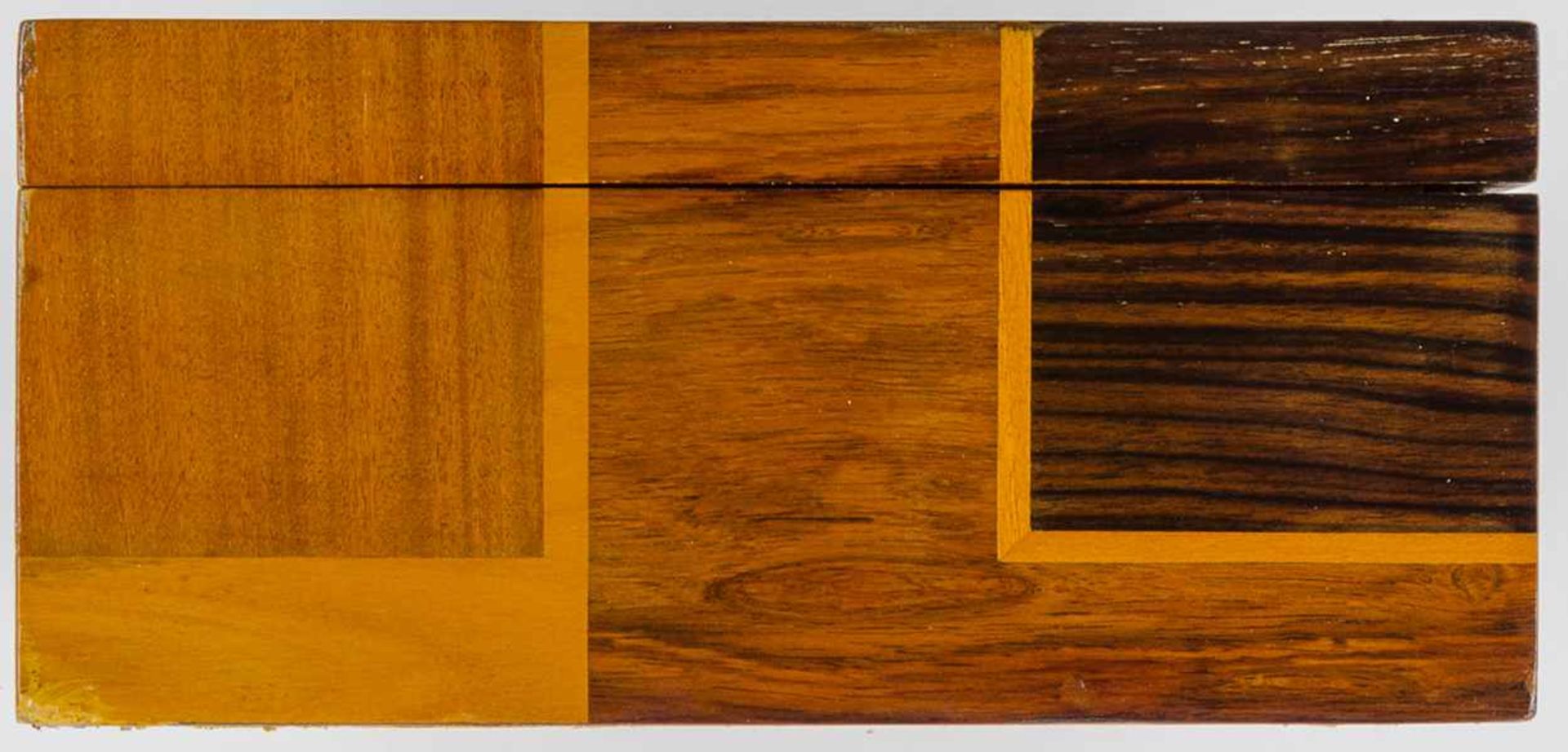 Art-Déco - - Deckelkasten. Rechteckiger Holzkorpus, geometrisches Bandmuster aus Palisander, - Bild 3 aus 7