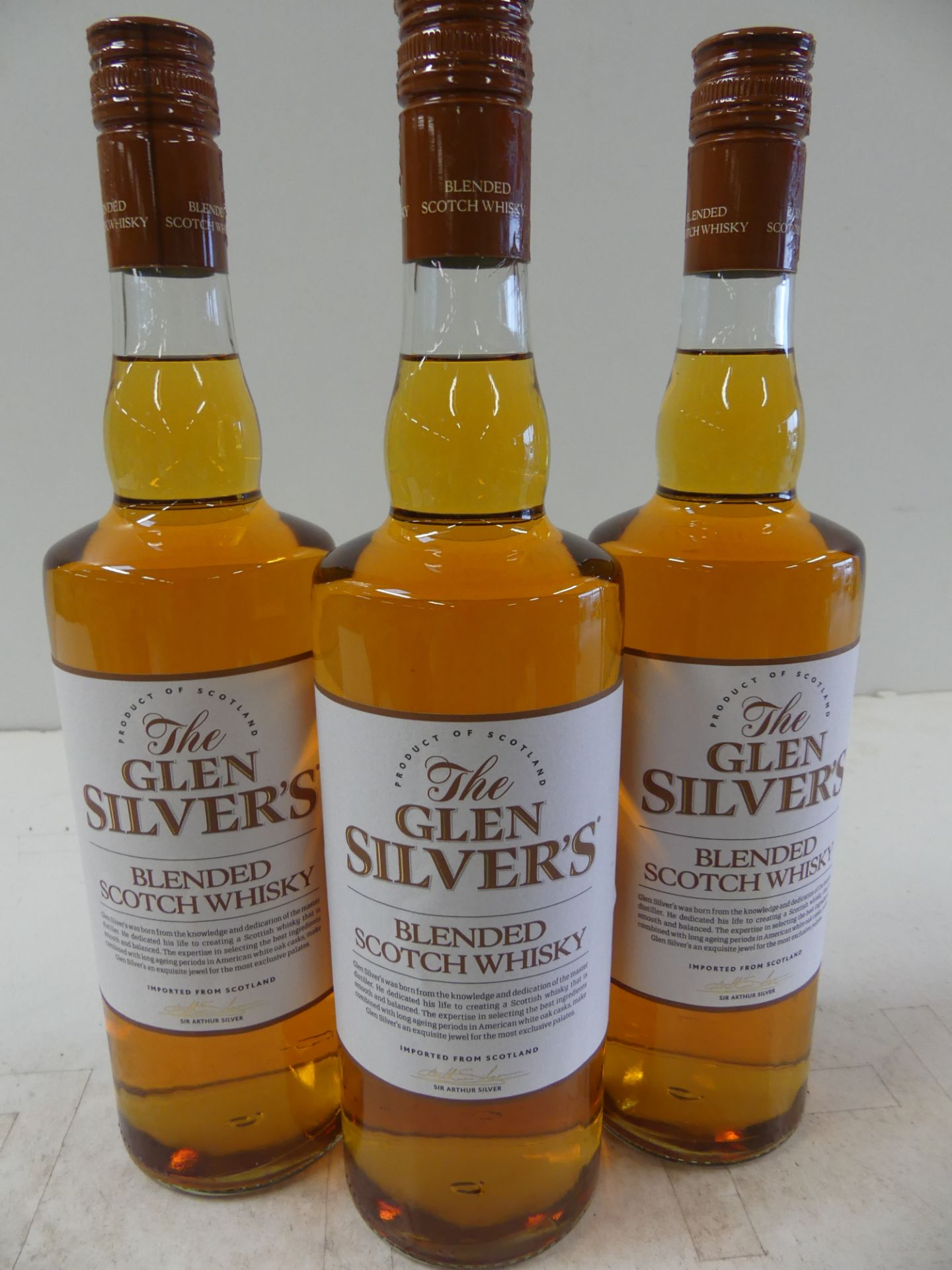 3 Whisky 100 cl The Glen Silver's Blended Scoctland 40 % vol. -