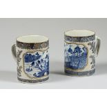 Paire de chopes de la Compagnie des Indes en porcelaine décorée en bleu cobalt sous [...]