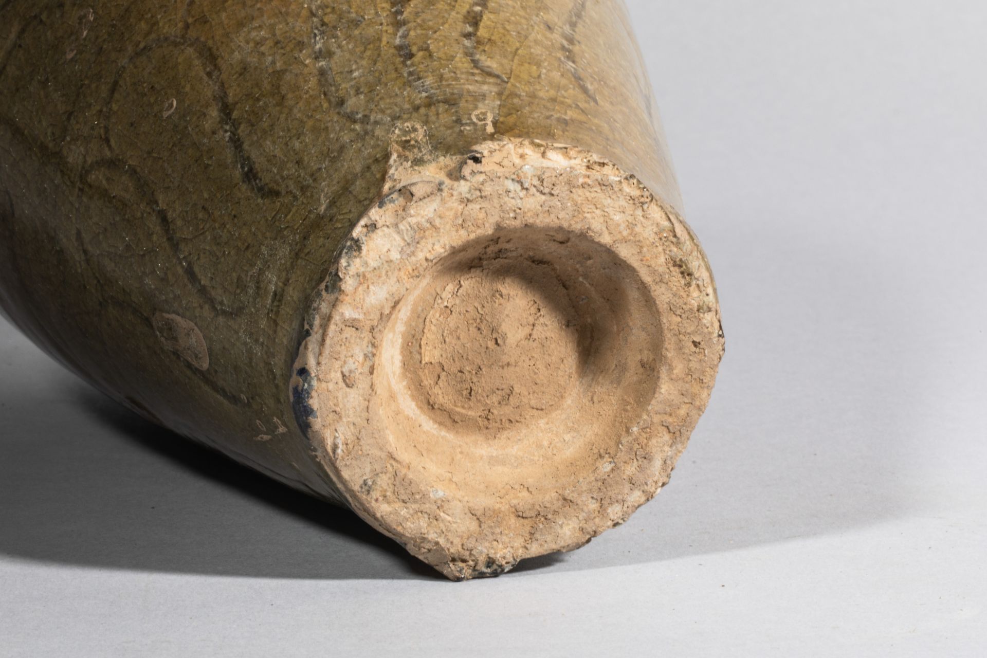 Vase meïping en porcelaine du longquan décoré en incision de pivoines sous [...] - Bild 2 aus 4