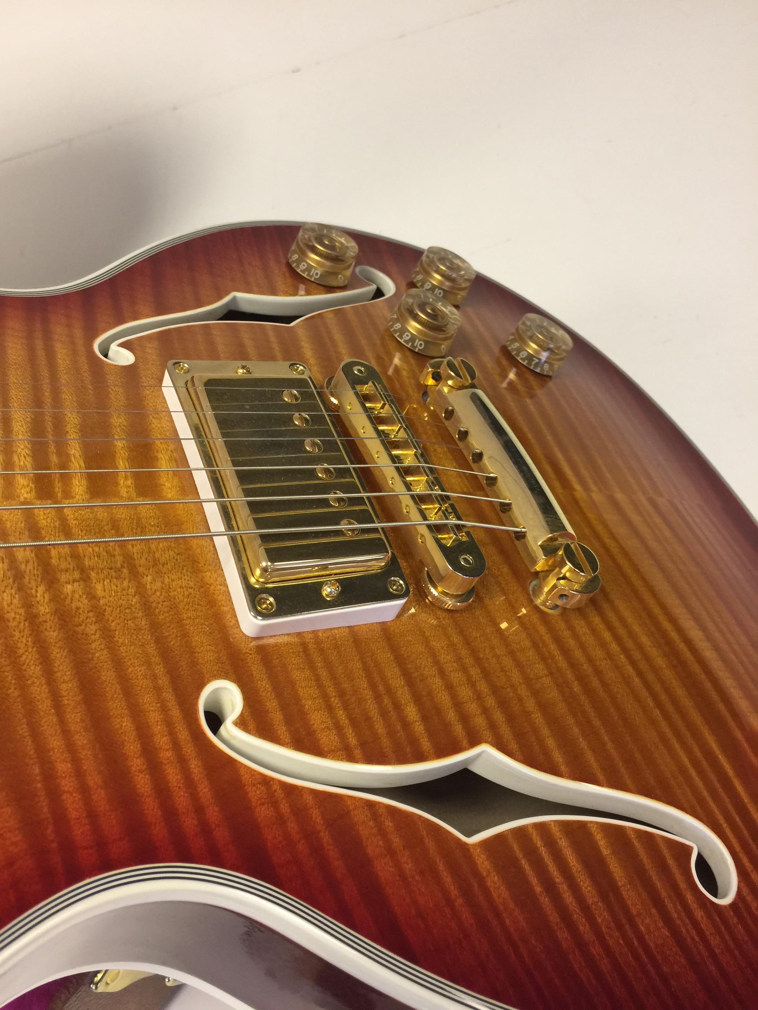 GIBSON 2014 120TH ANNIVERSARY LES PAUL ELECTRIC GUITAR. - Image 7 of 10