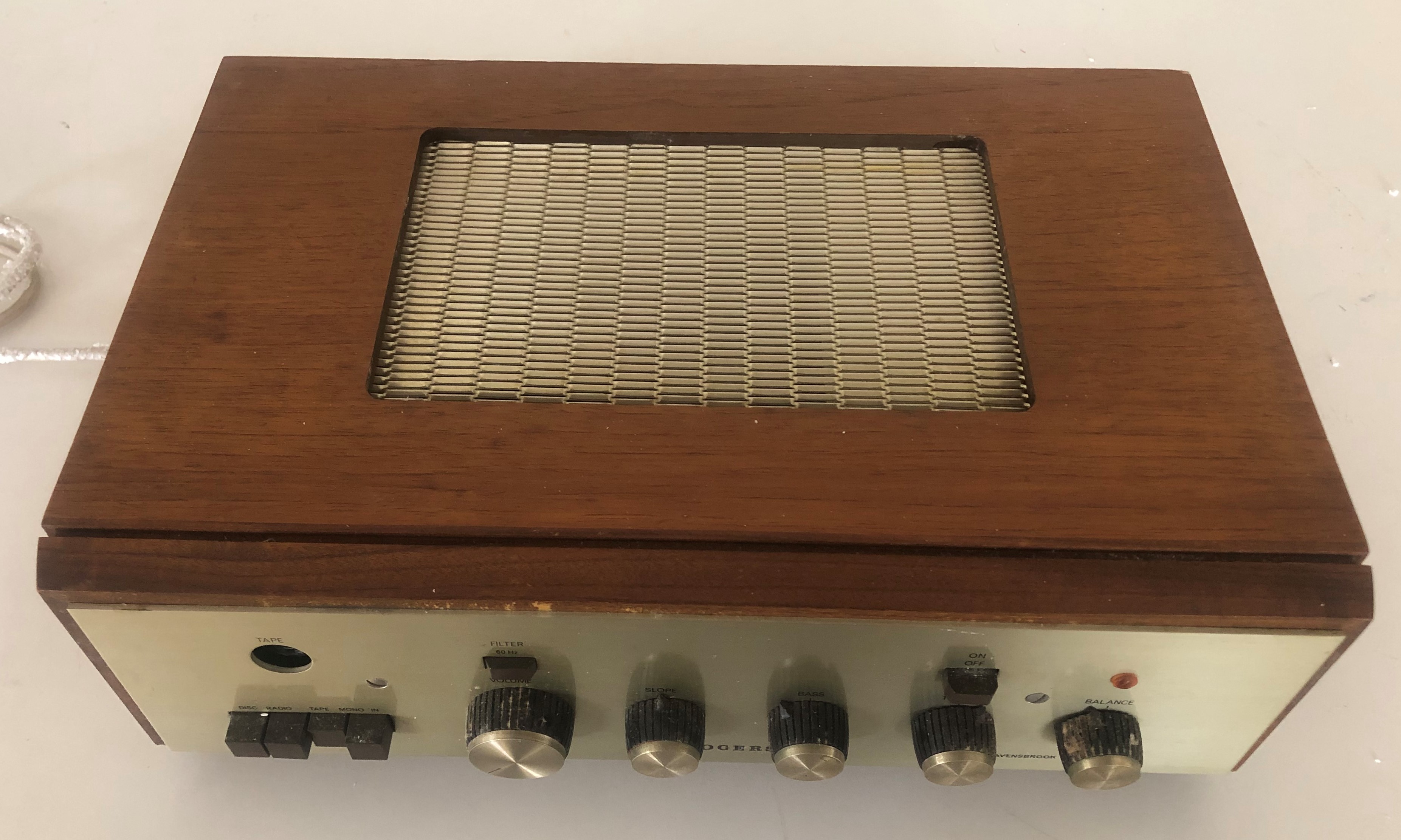 ROGERS RAVENSBROOK STEREO AMPLIFIER. An original Rogers amplifier with original box. - Image 2 of 3