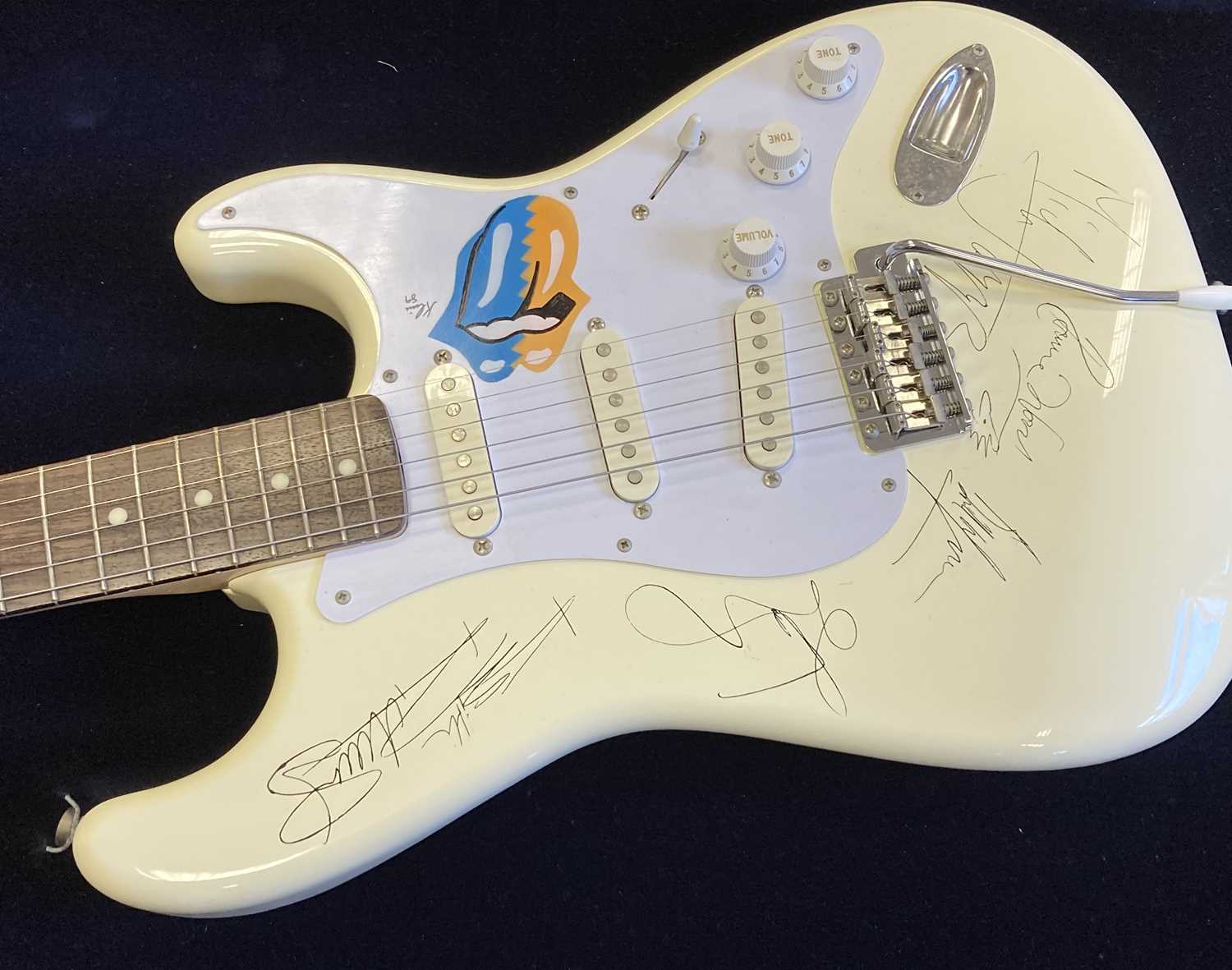 ROLLING STONES LIMITED EDITION FENDER STRATOCASTER - Image 2 of 8