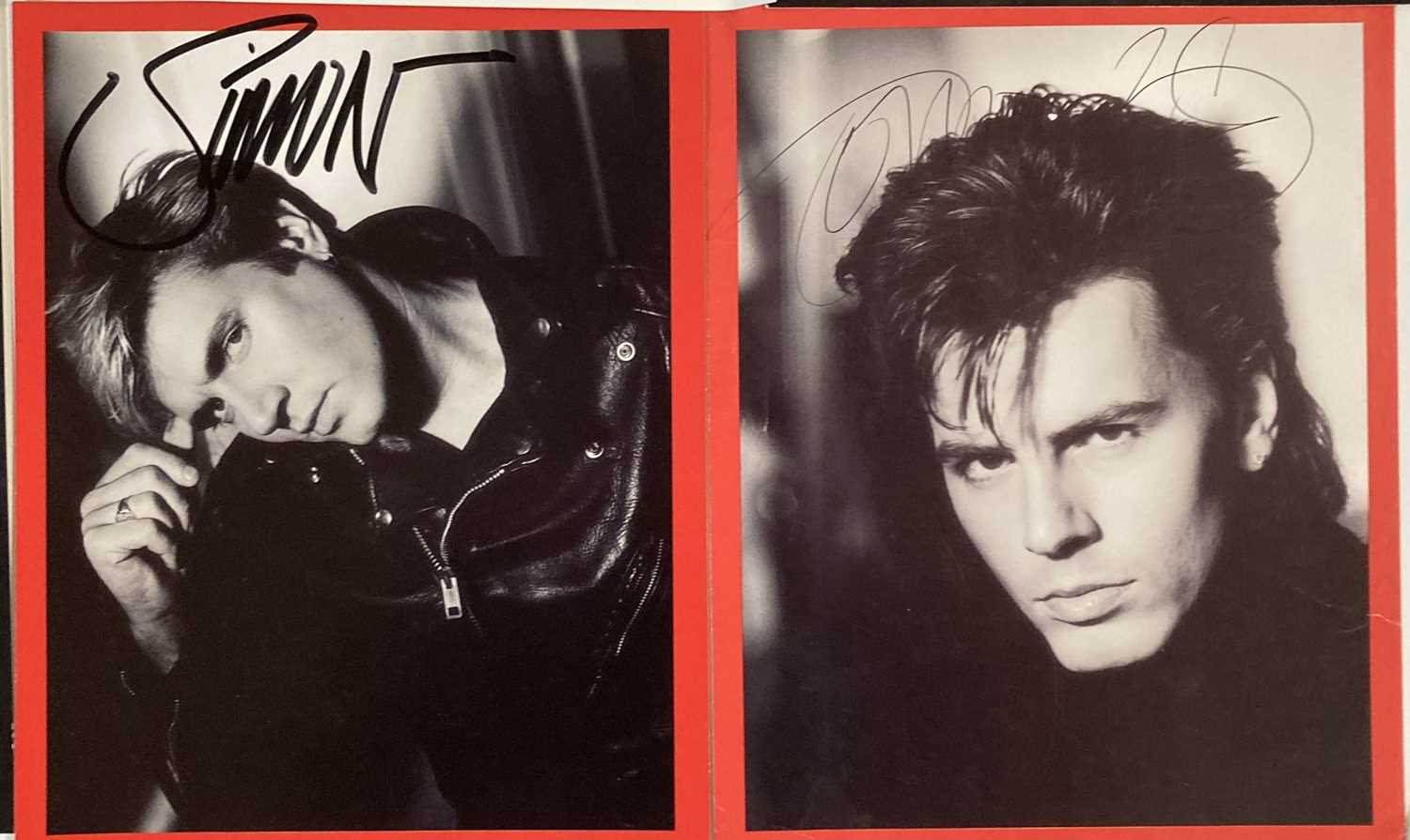 DURAN DURAN MEMORABILIA - Image 4 of 6