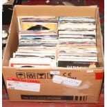 A box of single records mainly in original sleeves to include Twiggy, Tom Jones, Engleburt