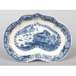 A Caughley heart shaped dessert dish. Printed in underglaze blue with the Nanking pattern c.1780,