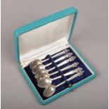 A cased set of six silver teaspoons, 48g.