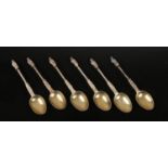 A set of six Victorian silver apostle spoons. Assayed London 1881, 78 grams.