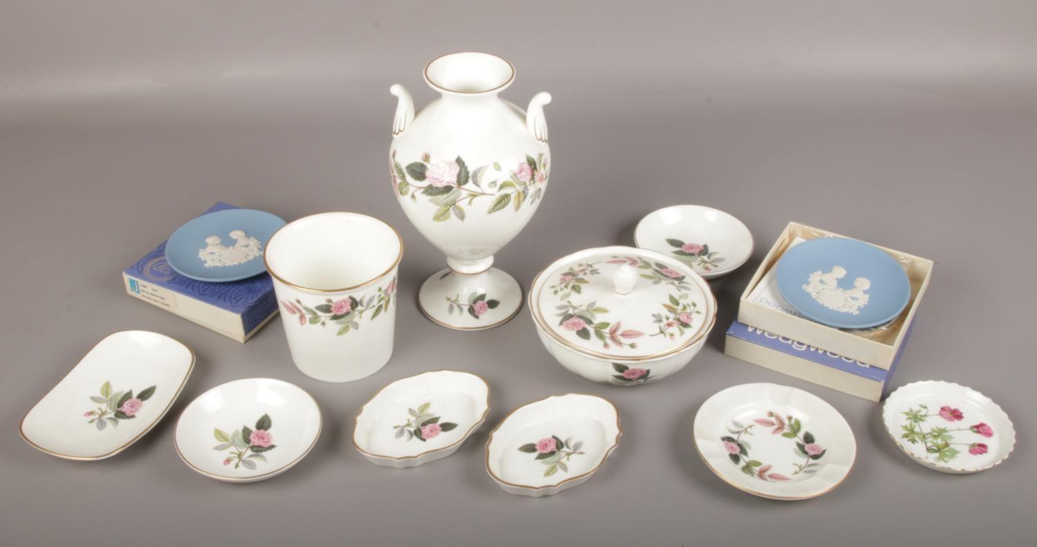 A Wedgwood Hathaway Rose vase, other trinket dishes etc in the same pattern, boxed Wedgwood