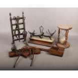 A group of collectables, to include Avery scales, pipe rack and pipes, sand timer etc.