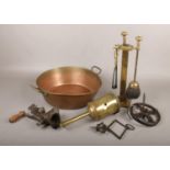 A collection of metalwares, to include copper pan, fireside companion set, spit jack etc.