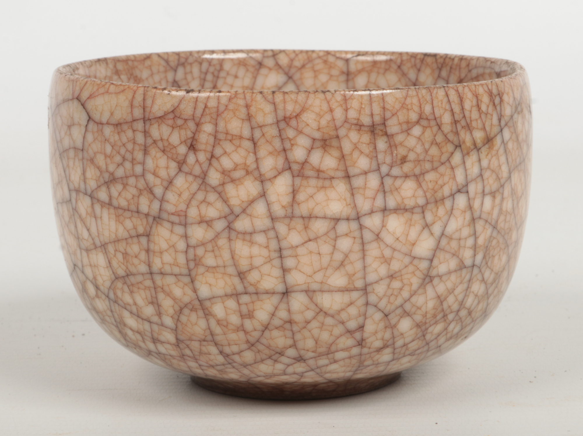 A Chinese Ge type crackle glazed bowl, 11cm diameter. Good condition. No chips, cracks or repair. - Image 4 of 6