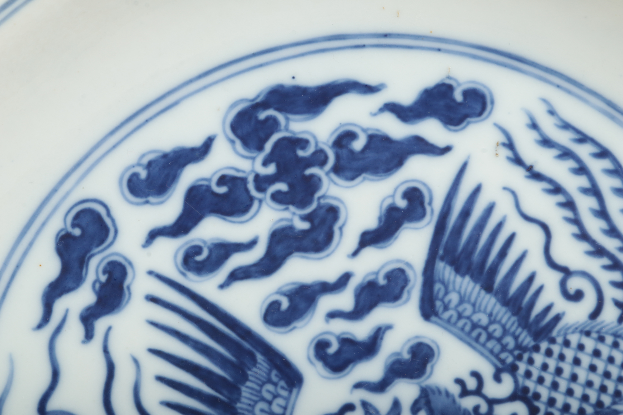 A Chinese Kangxi (1662-1722) blue and white Phoenix dish. Painted in underglaze blue with a pair - Image 5 of 9