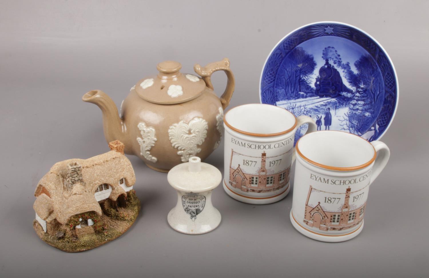 A collection of ceramics, to include sprigged Barker Stoneware teapot, Denby, Lilliput Lane etc.