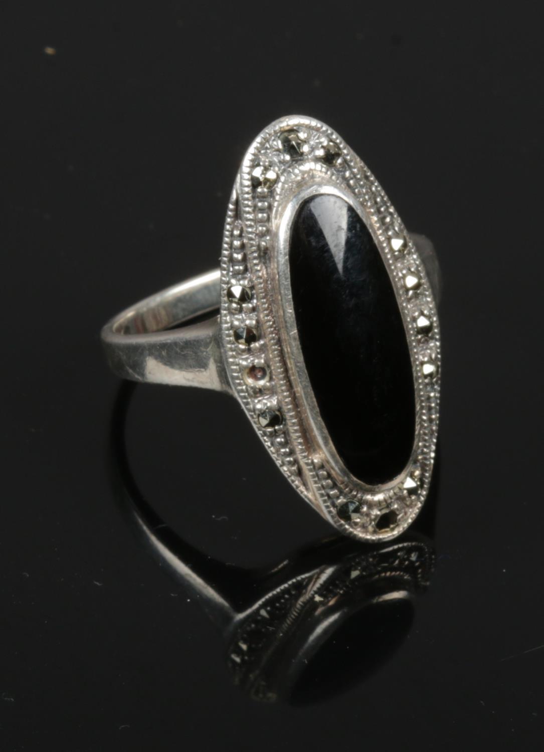 A silver Black onyx & Marcasite ring, size O