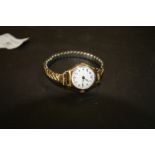 Ladies 9ct gold wristwatch (strap not gold)