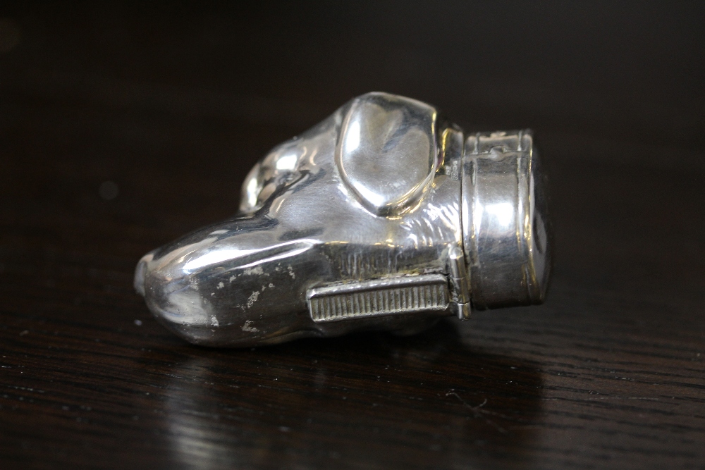 Silver 'Dog Head' vesta case with integral striker, marked 925, 34 grams - Image 3 of 3