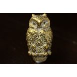 Early 20th Century embossed brass owl vesta case