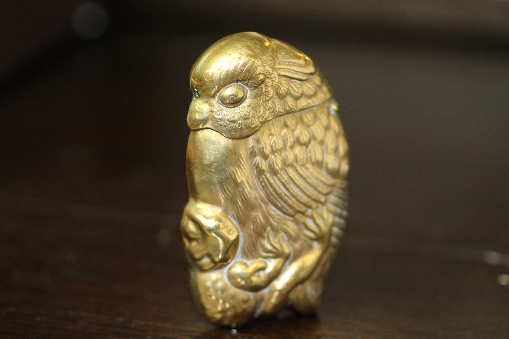 Early 20th Century embossed brass bird and toad vesta case - Image 2 of 4