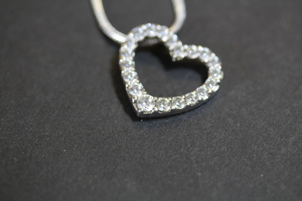 CZ & silver heart pendant & chain