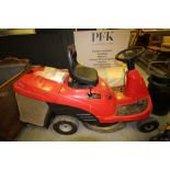 Honda 1211 Ride On Petrol Lawn Mower