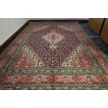 Heriz Persian carpet (268 x 210)