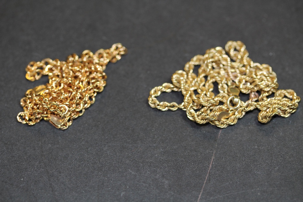 2 9ct gold chains (1 A/F) 5.5g gross