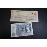£5 note L19 550799 and a London & County Banking Co cheque dated 1901