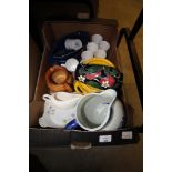 Box of Crockery casserole dishes etc