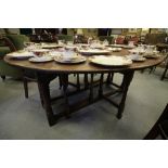 Drop leaf dining table