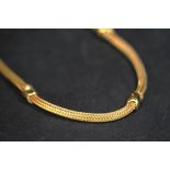 9ct gold mesh 18" necklace (14.3g)