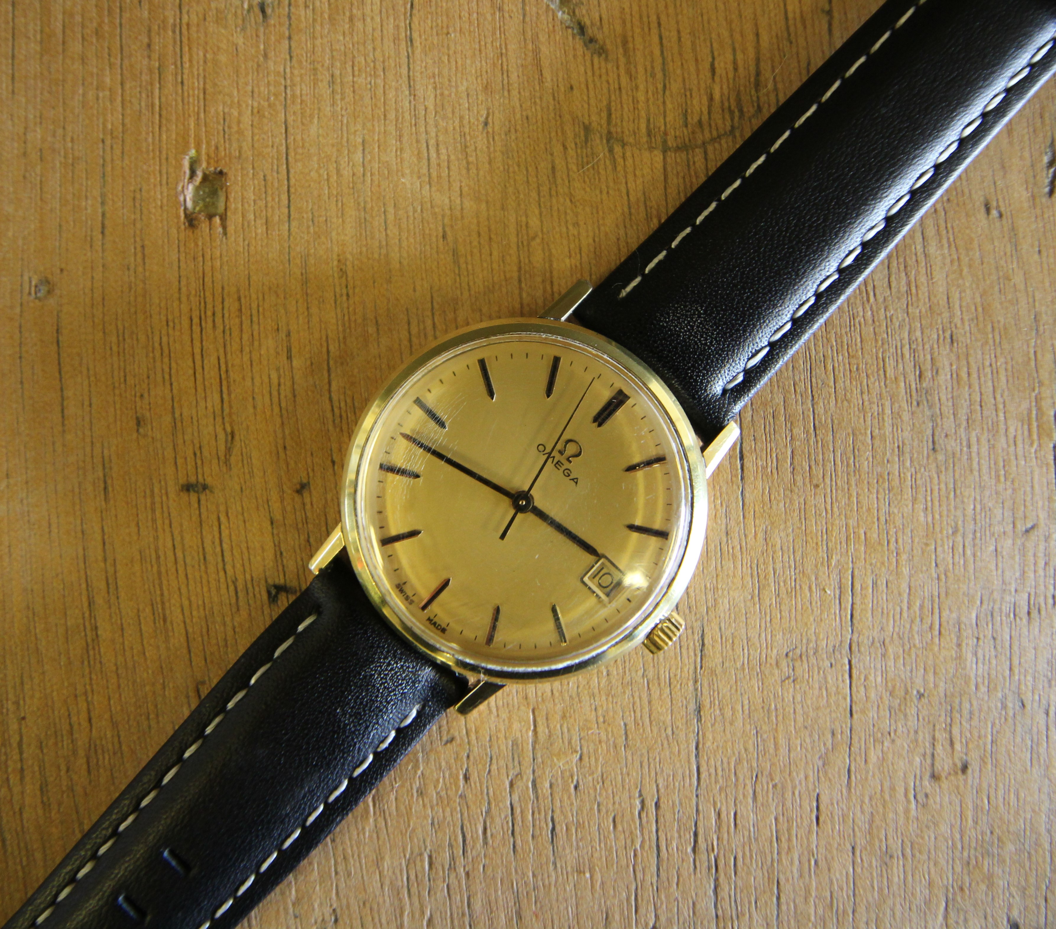 Vintage Gents Omega automatic wristwatch with calendar ...