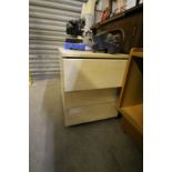 Small 3 drawer filing cabinet (no key)