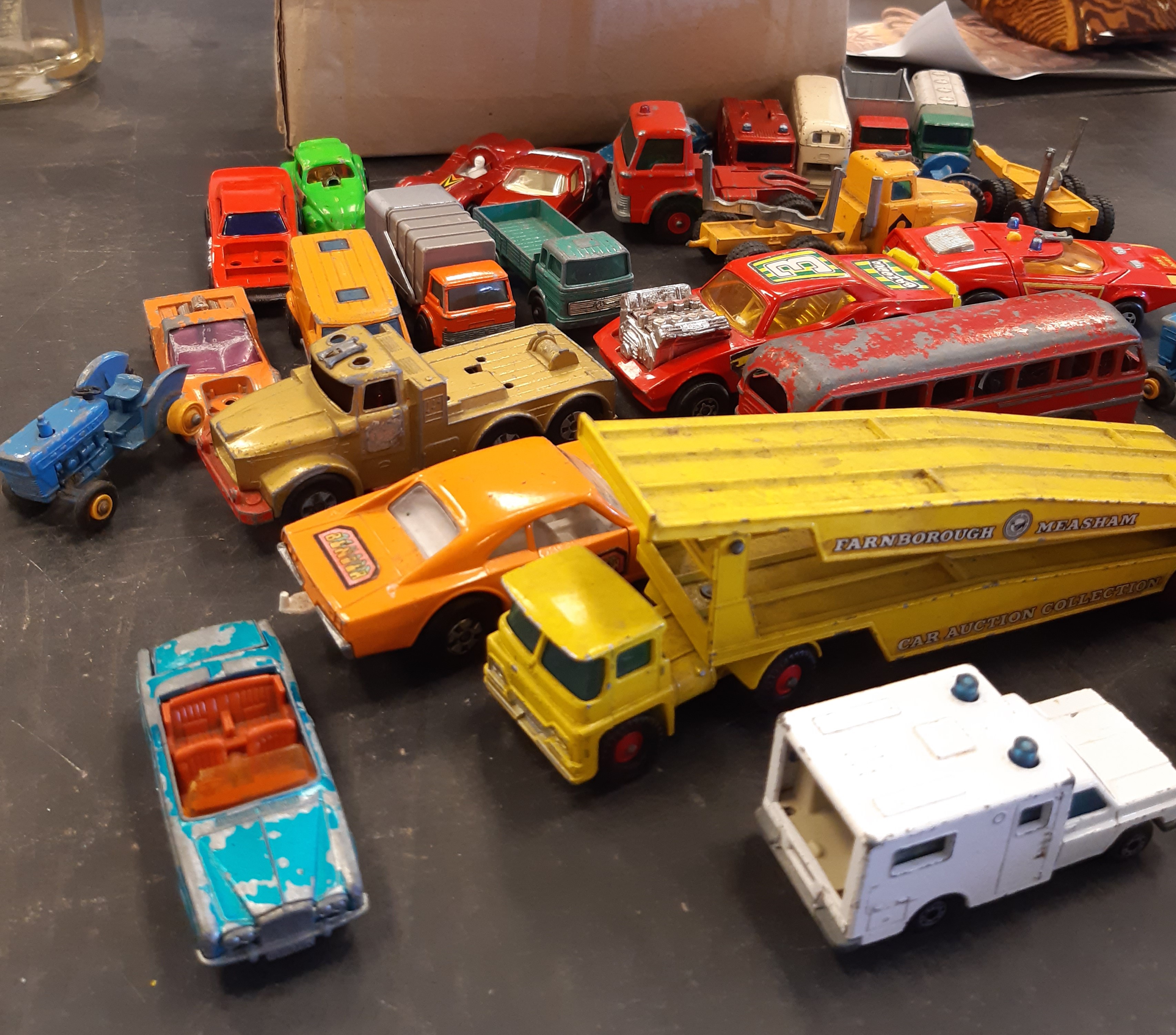 Quantity of loose model vehicles (A/F) - Image 2 of 3