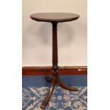 George III mahogany wine table / candlestand, slender central column on tripod base, 34cm diameter x