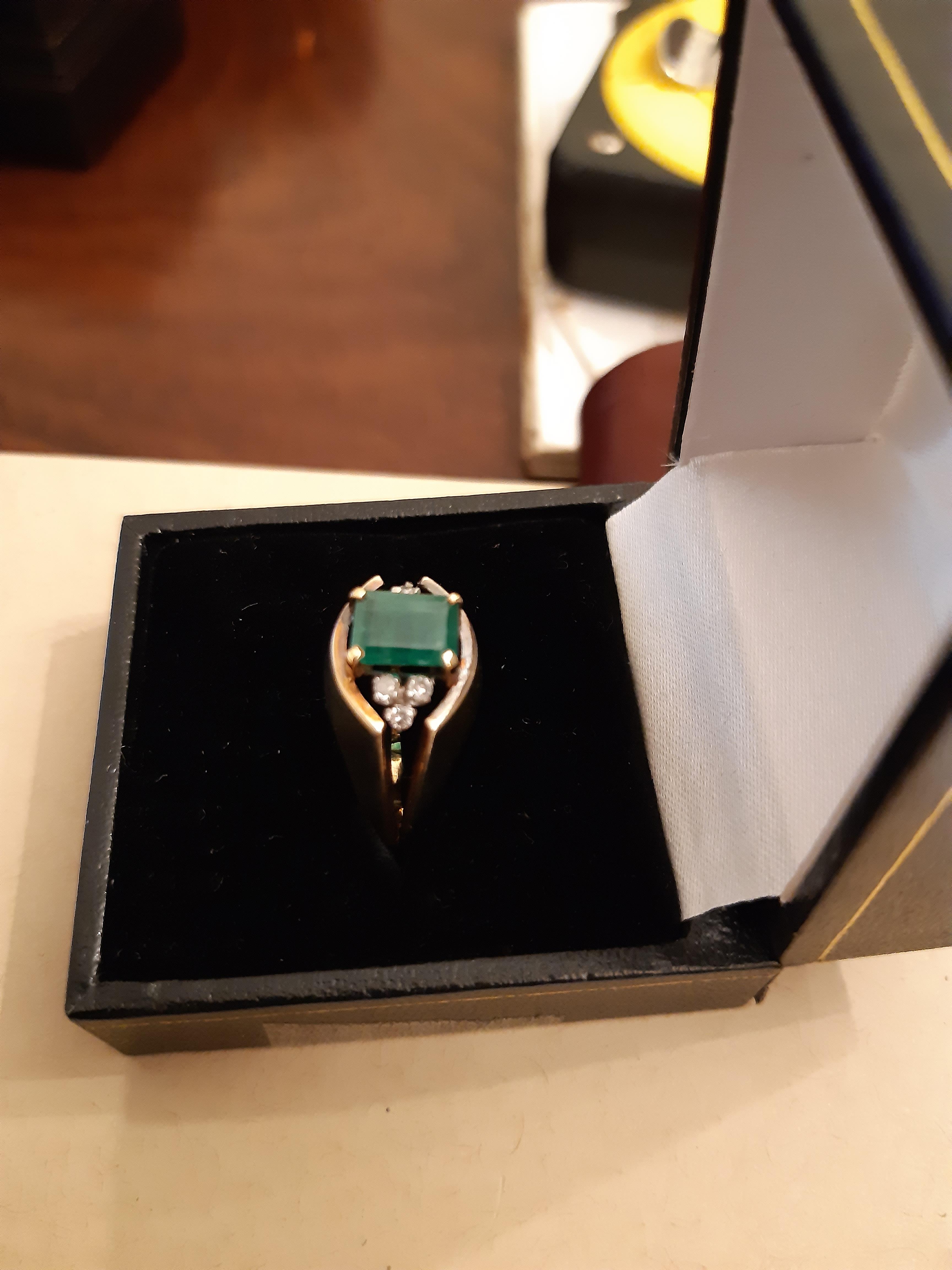 14k gold emerald and diamond ring of Mid Century design, emerald approx 0.75ct, ring size O