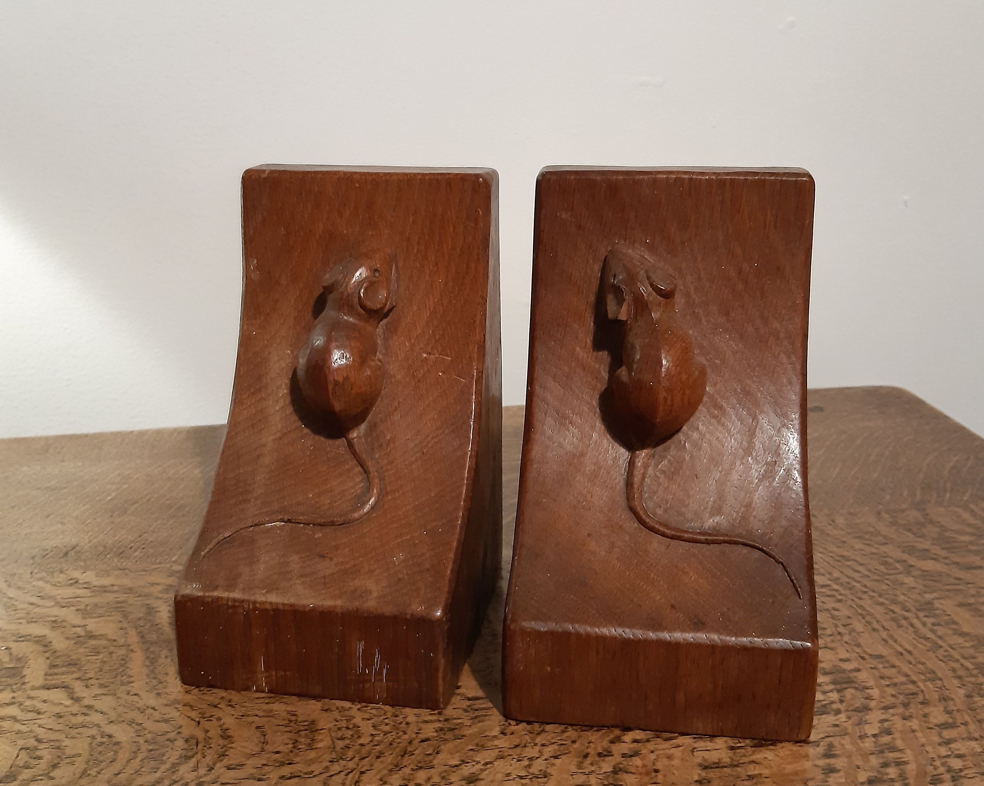 Pair of Robert 'Mouseman' Thompson of Kilburn bookends, each 9cm wide x 9.7cm deep x 15.7/8cm - Image 6 of 6