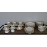 Vintage Noritake R.C Sri Lanka 458 'Melville' pattern tea/dinner wares, 7 dinner plates, 6 large