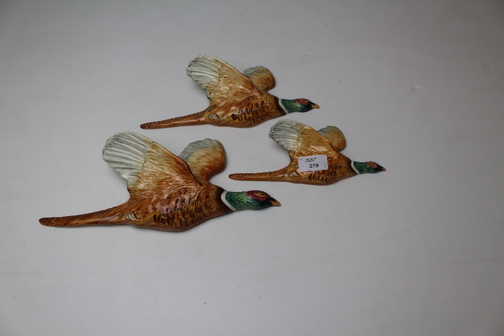 A graduating set of three Beswick pottery 'flying' pheasant wall plaques, models 661/1, 661/2 and - Image 5 of 5