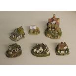 A group of six Lilliput lane model cottages, in good condition.