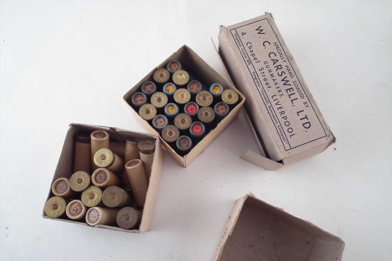 A collection of vintage shotgun ammunition - Image 7 of 9