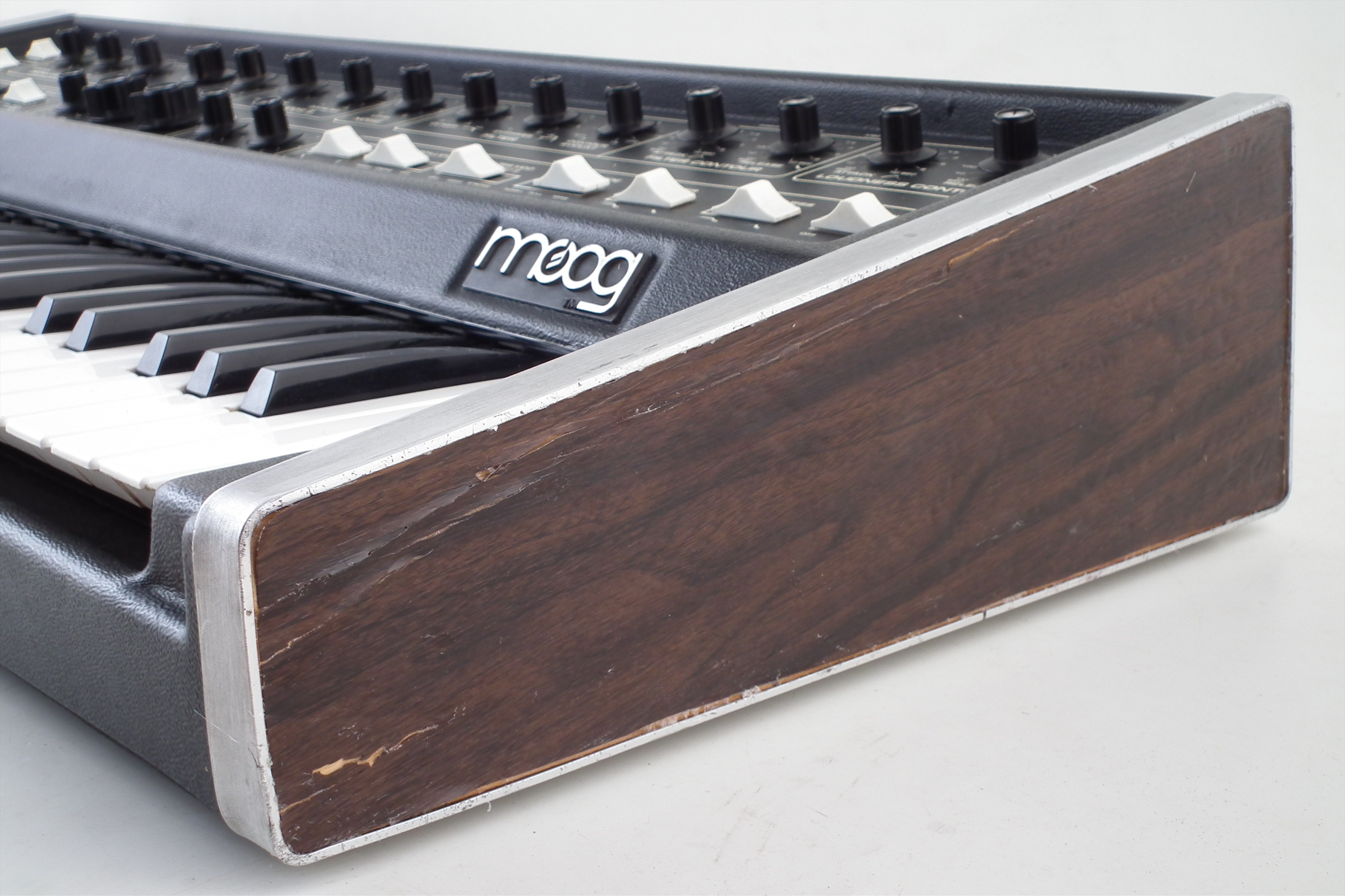 Moog Multimoog synthesizer - Image 6 of 17